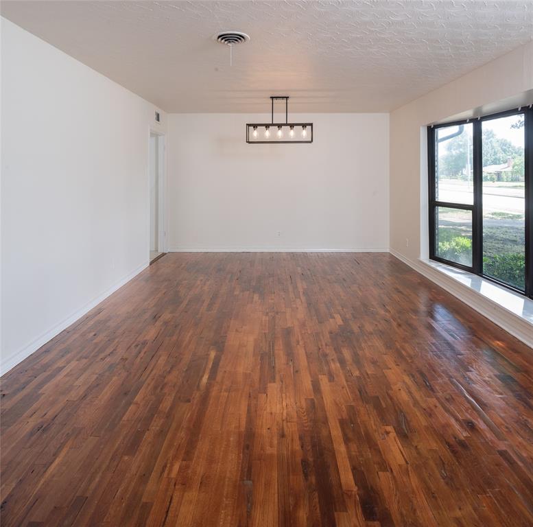 308 South Grove Road Richardson, TX 75081 - Photo 9 of 29