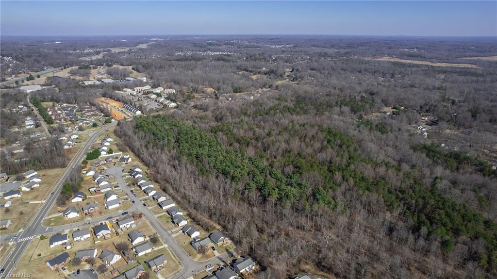 2012 McKnight Mill Road Greensboro, NC 27405 - Photo 5 of 9