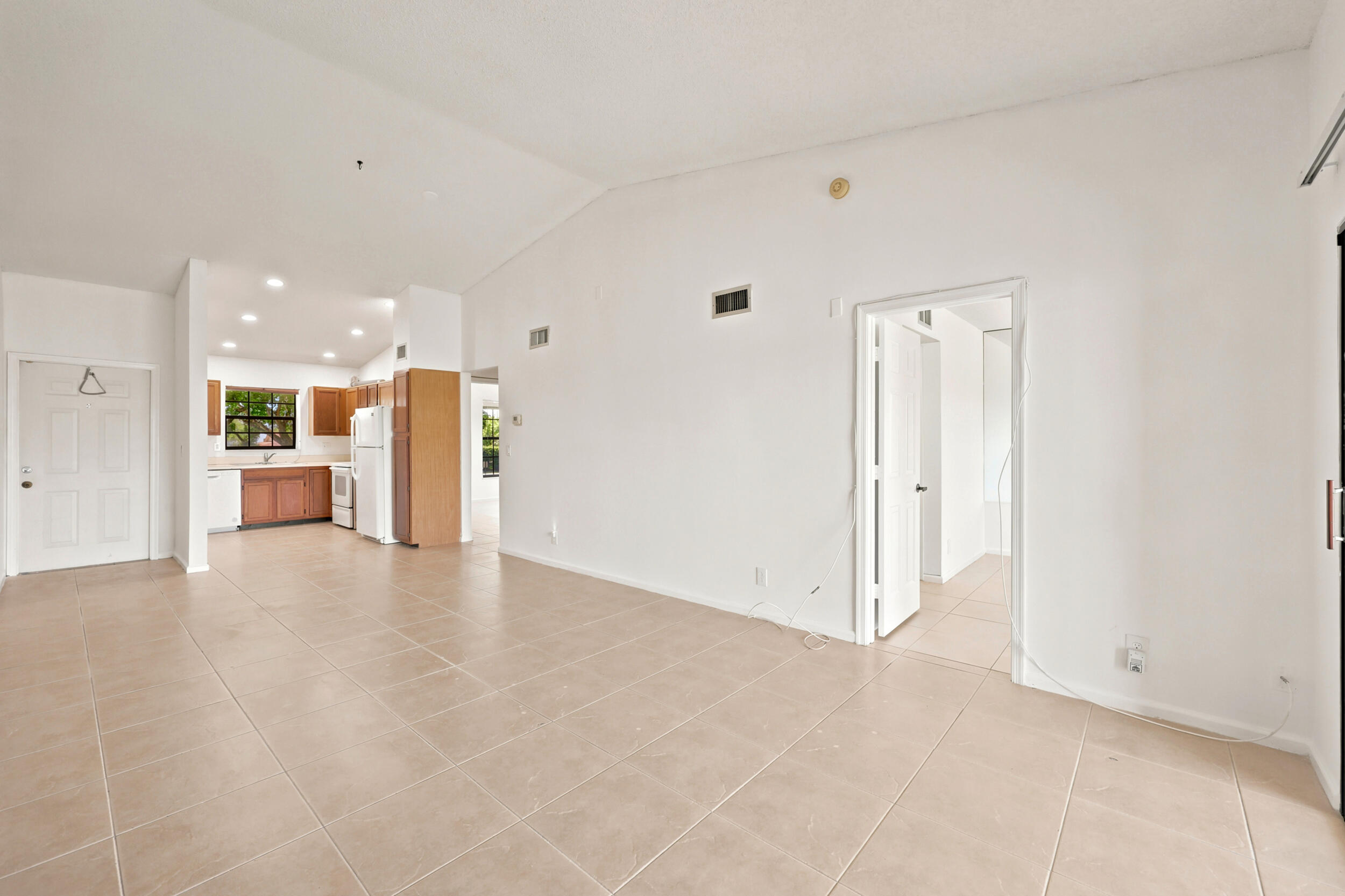 2600 Greenwood Terrace, Unit G201 Boca Raton, FL 33431 - Photo 5 of 35 50_453a9994