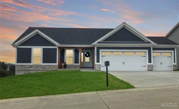 $358,000 | 34 Heritage Valley Drive, New Haven, MO 63068