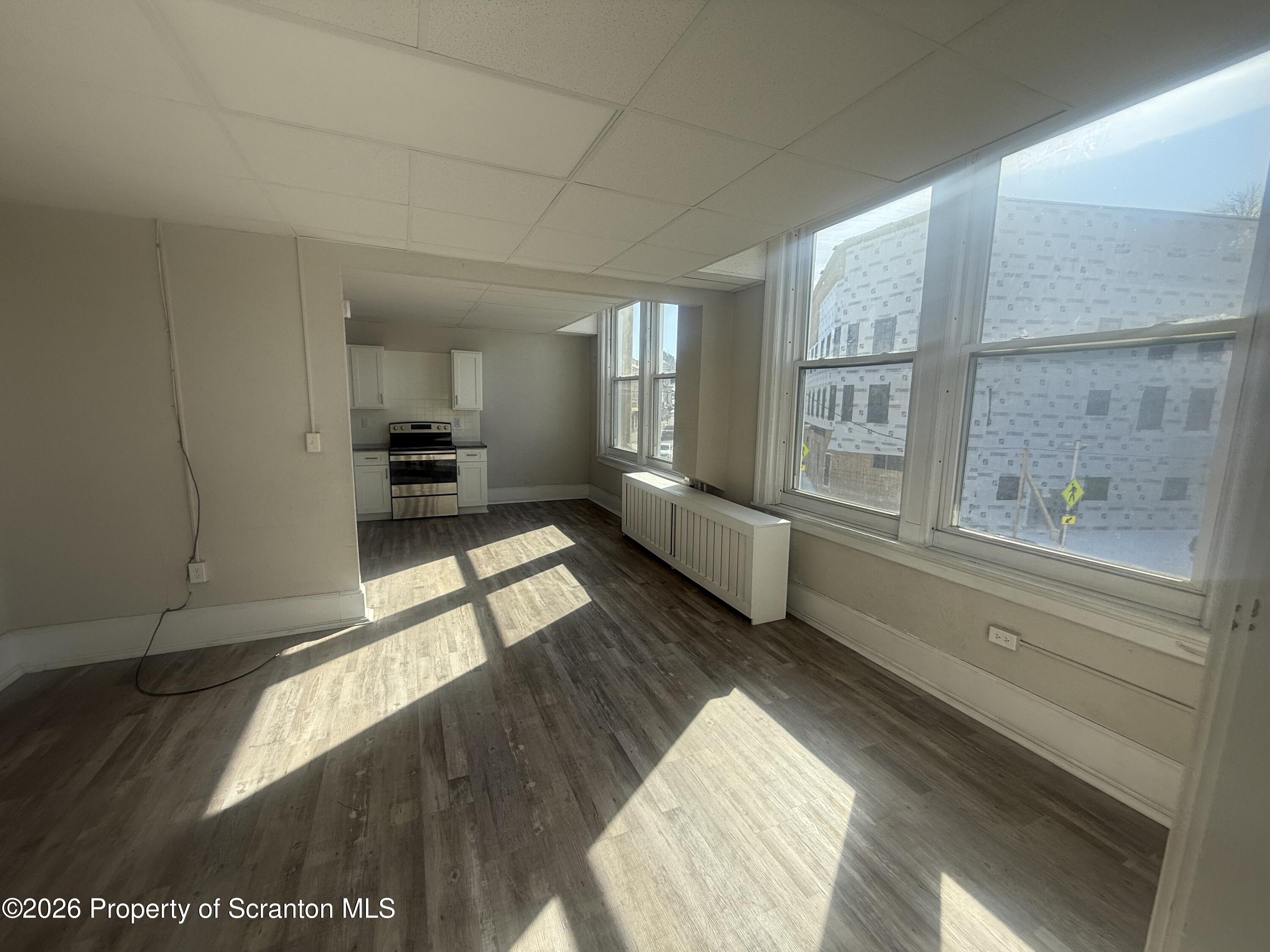 106 Delaware Avenue, Unit 2D Olyphant, PA 18447 - Photo 4 of 8 Living Room