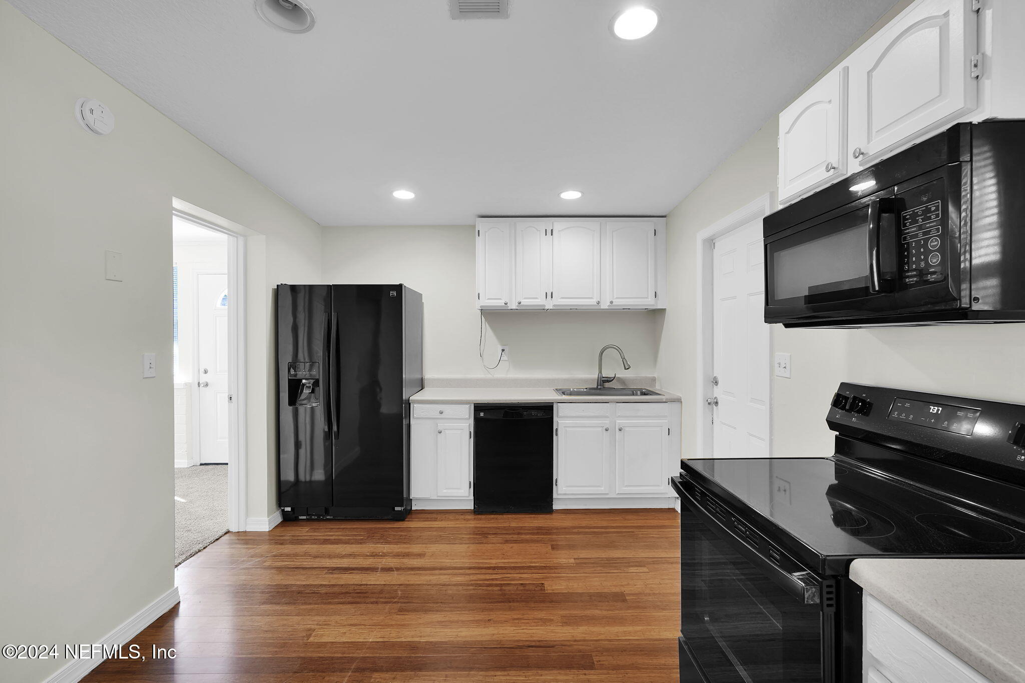 8052 Carlotta Road South Jacksonville, FL 32211 - Photo 15 of 38 15-web-or-mls-8052 carlotta_015