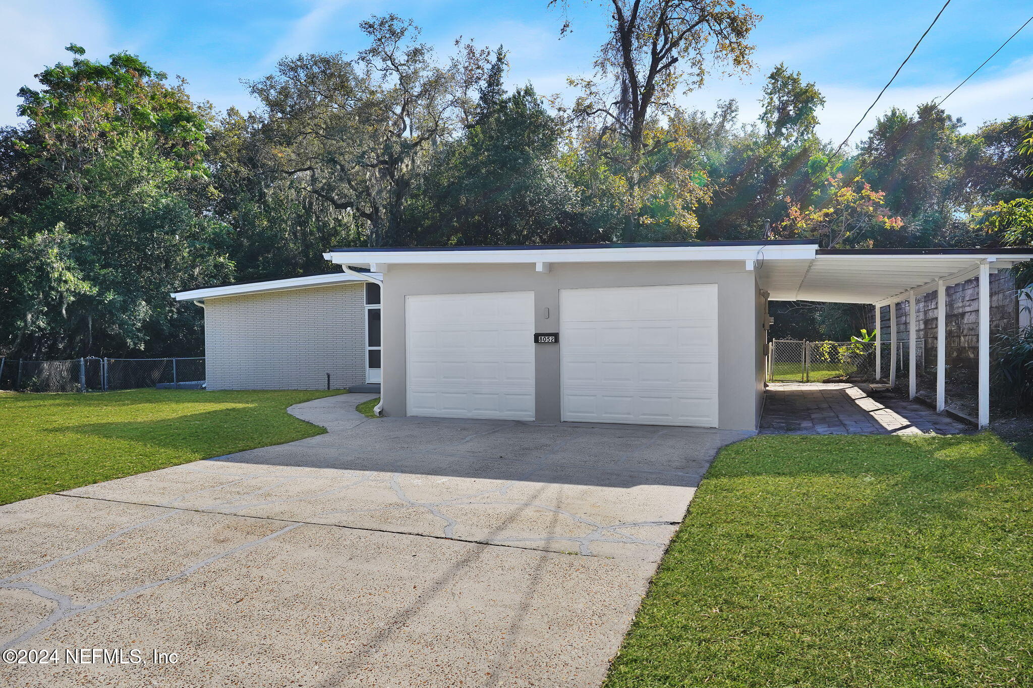 2-web-or-mls-8052 carlotta_002