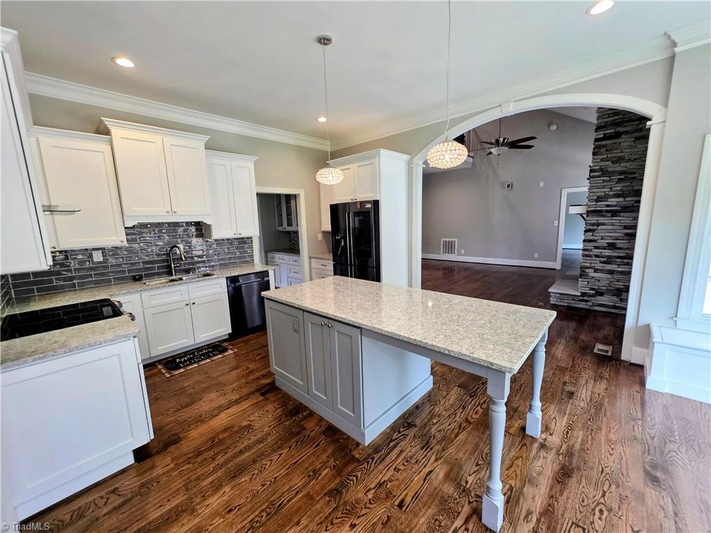121 Ebert Farm Road Lexington, NC 27295 - Photo 5 of 46