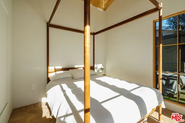 $2,950 | 2640 Clyde Avenue, Unit ADU, Los Angeles, CA 90016