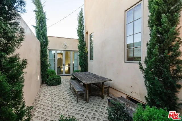 $2,950 | 2640 Clyde Avenue, Unit ADU, Los Angeles, CA 90016