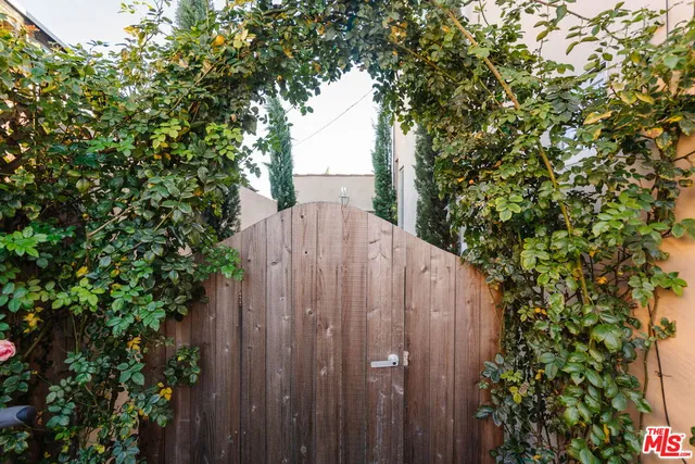 $2,950 | 2640 Clyde Avenue, Unit ADU, Los Angeles, CA 90016