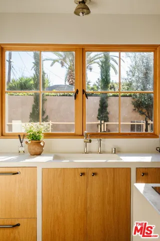 $2,950 | 2640 Clyde Avenue, Unit ADU, Los Angeles, CA 90016