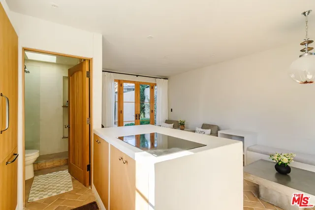 $2,950 | 2640 Clyde Avenue, Unit ADU, Los Angeles, CA 90016