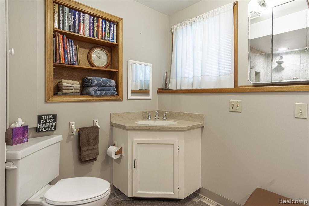 7244 Porter Road Grand Blanc, MI 48439 - Photo 18 of 29