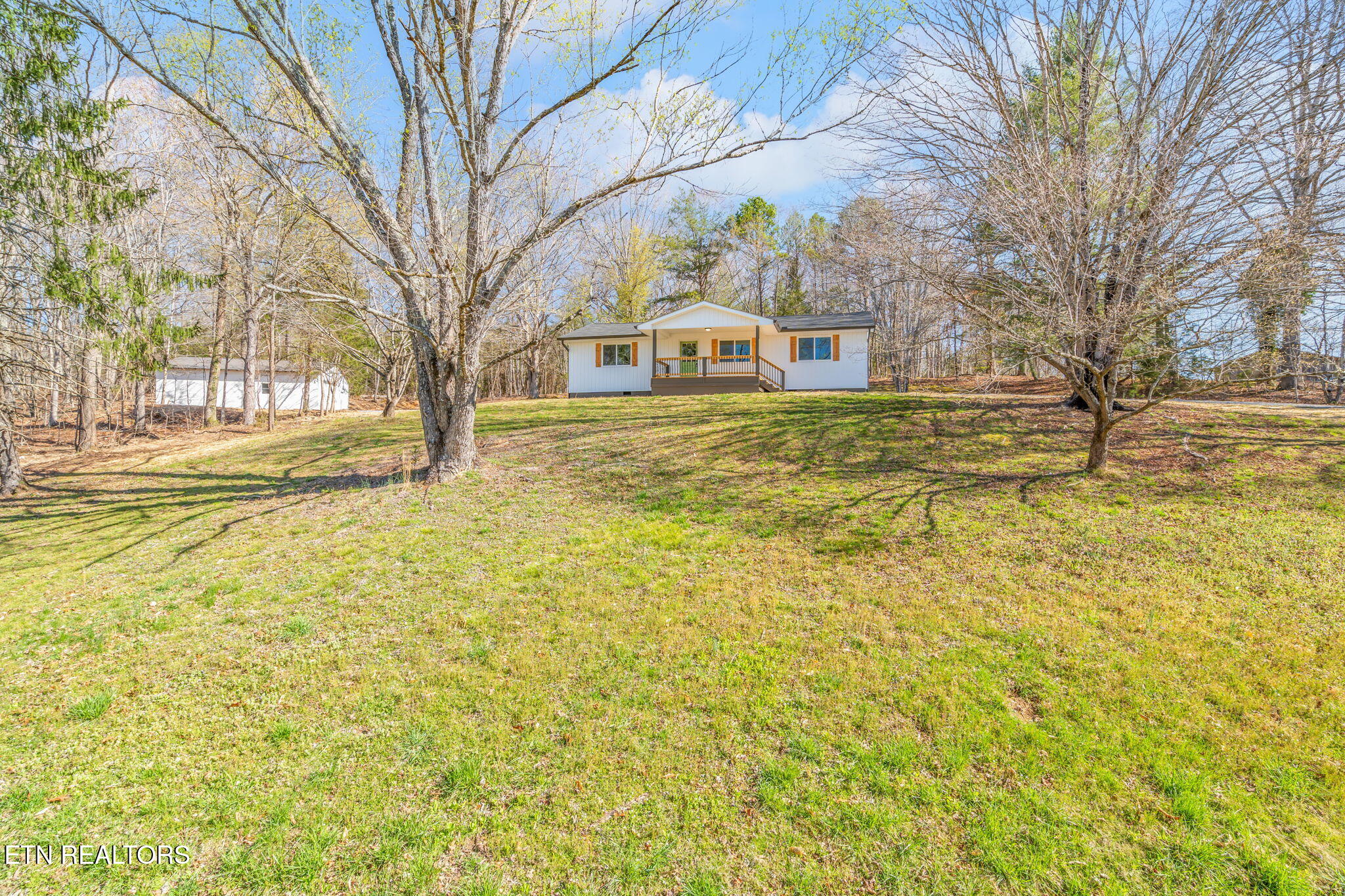 434 Pattie Gap Road Philadelphia, TN 37846 - Photo 6 of 59 6-web-or-mls-420 Pattie Gap Road-6