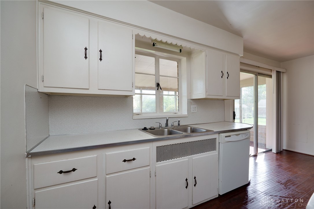 716 East Stroop Road Dayton, OH 45429 - Photo 11 of 36 Gallery Image 11