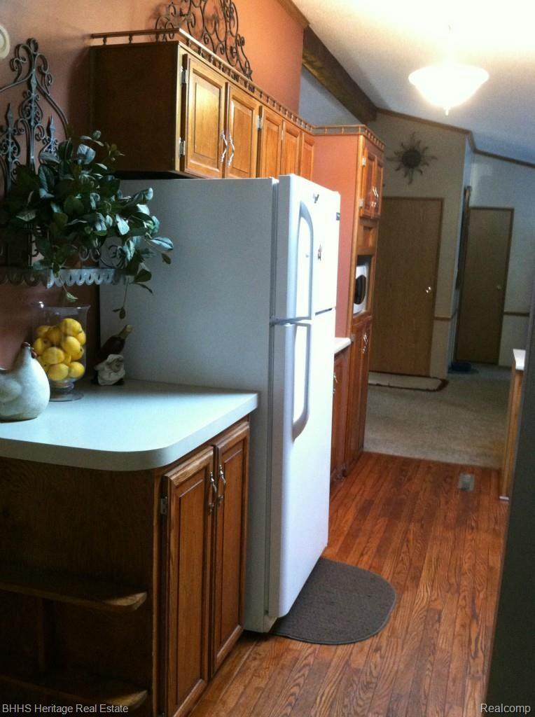 3705 Jewell Road Howell, MI 48843 - Photo 2 of 34 kit 1.jpg