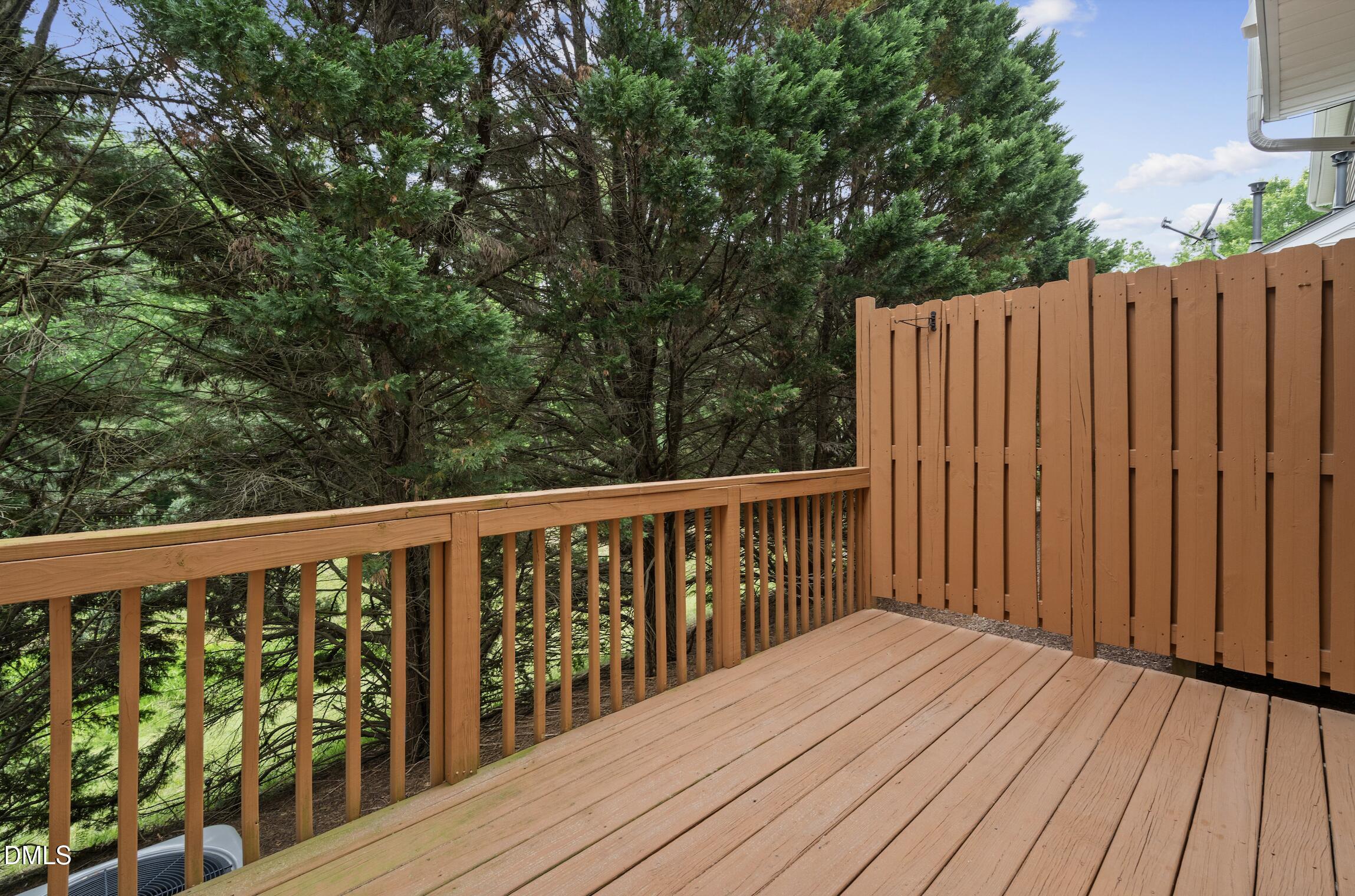 8515 Mt Valley Lane Raleigh, NC 27613 - Photo 26 of 29