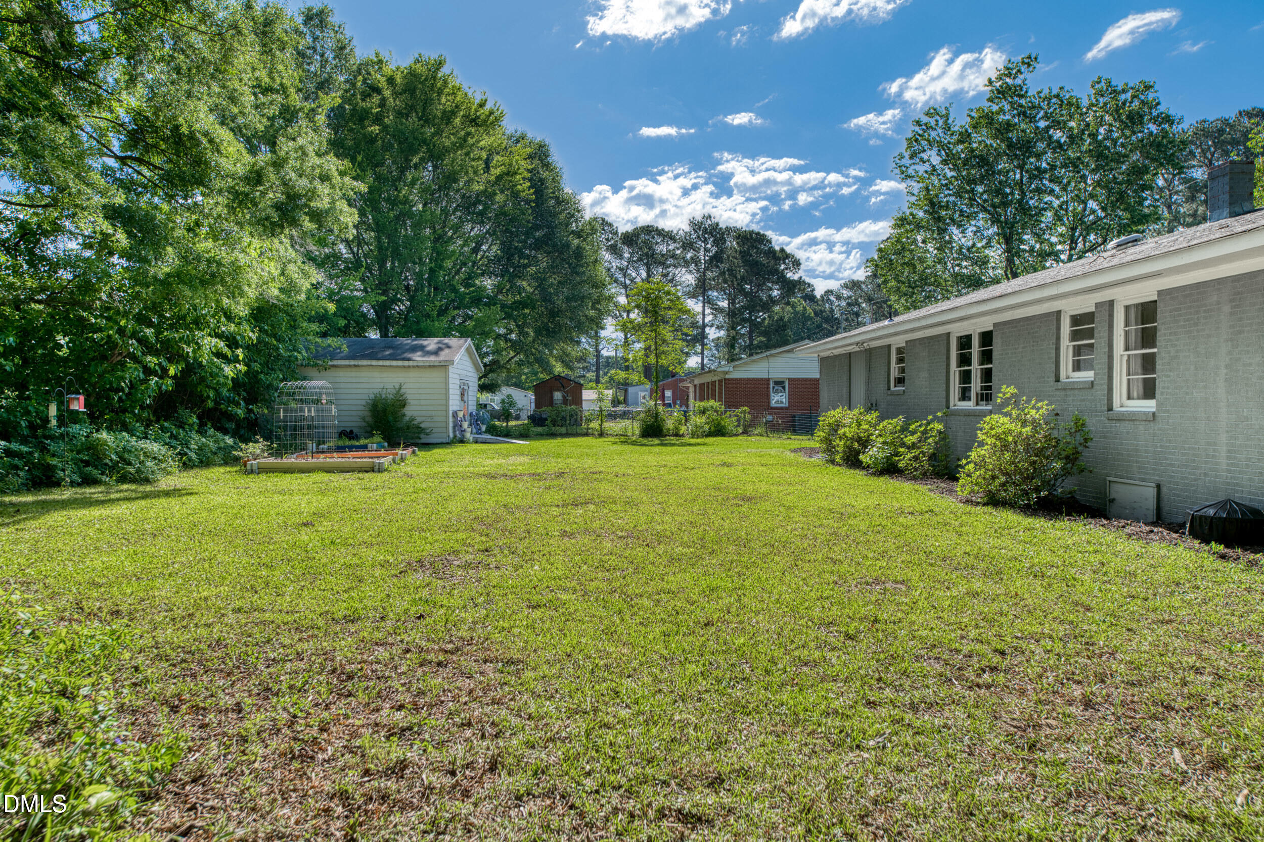 356 Holland Road Smithfield, NC 27577 - Photo 26 of 27 25 -356 holland dr, exterior