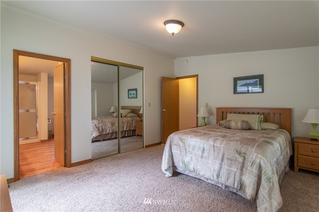 4662 Happy Valley Road Sequim, WA 98382 - Photo 15 of 24 Gallery Image 15
