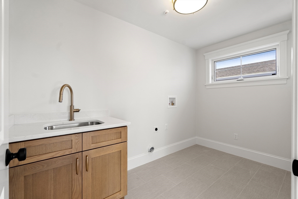 24 Fellows Road, Unit 2 Ipswich, MA 01938 - Photo 34 of 38