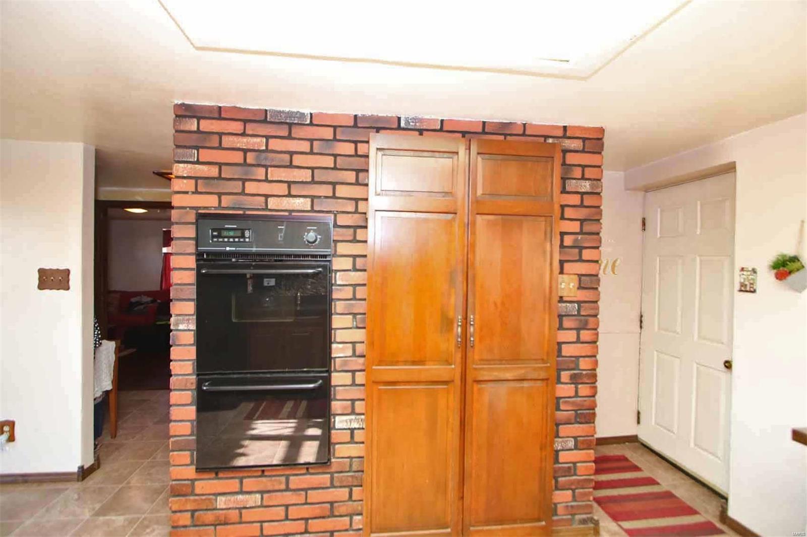 2732 Seiler Road Alton, IL 62002 - Photo 16 of 20