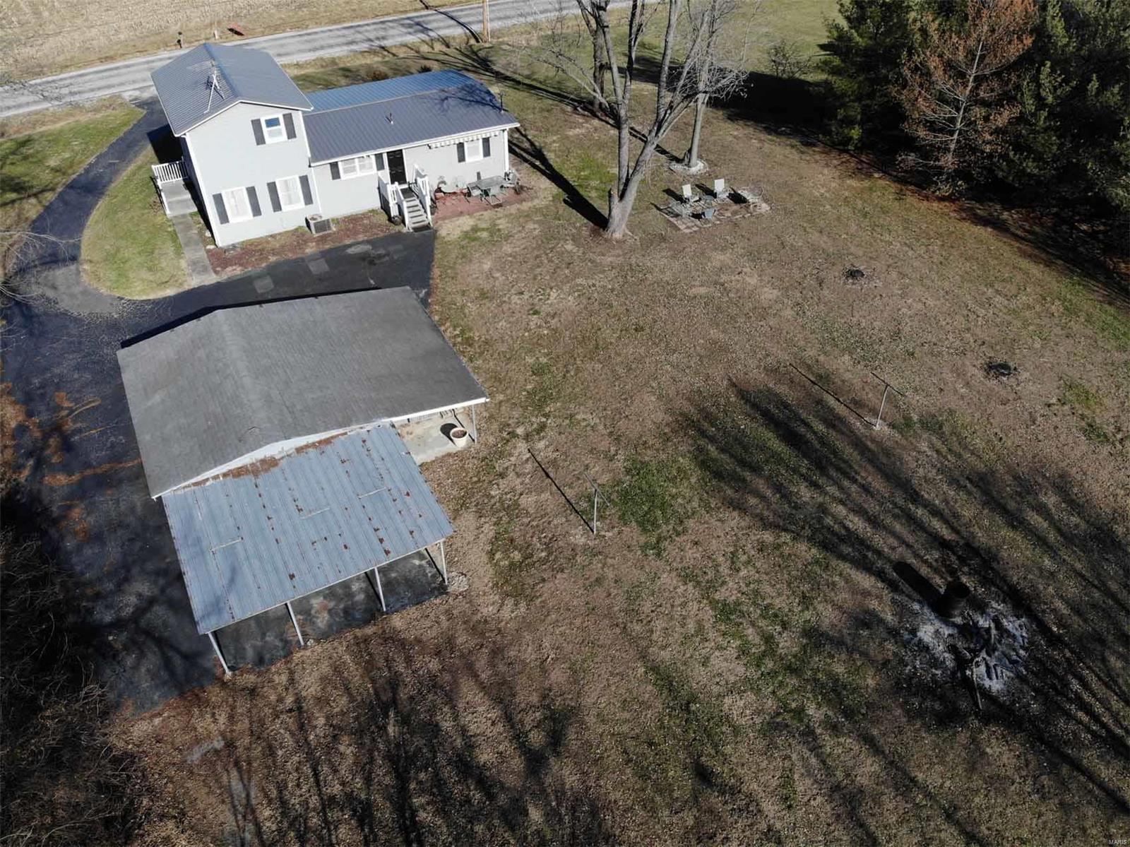 2732 Seiler Road Alton, IL 62002 - Photo 5 of 20