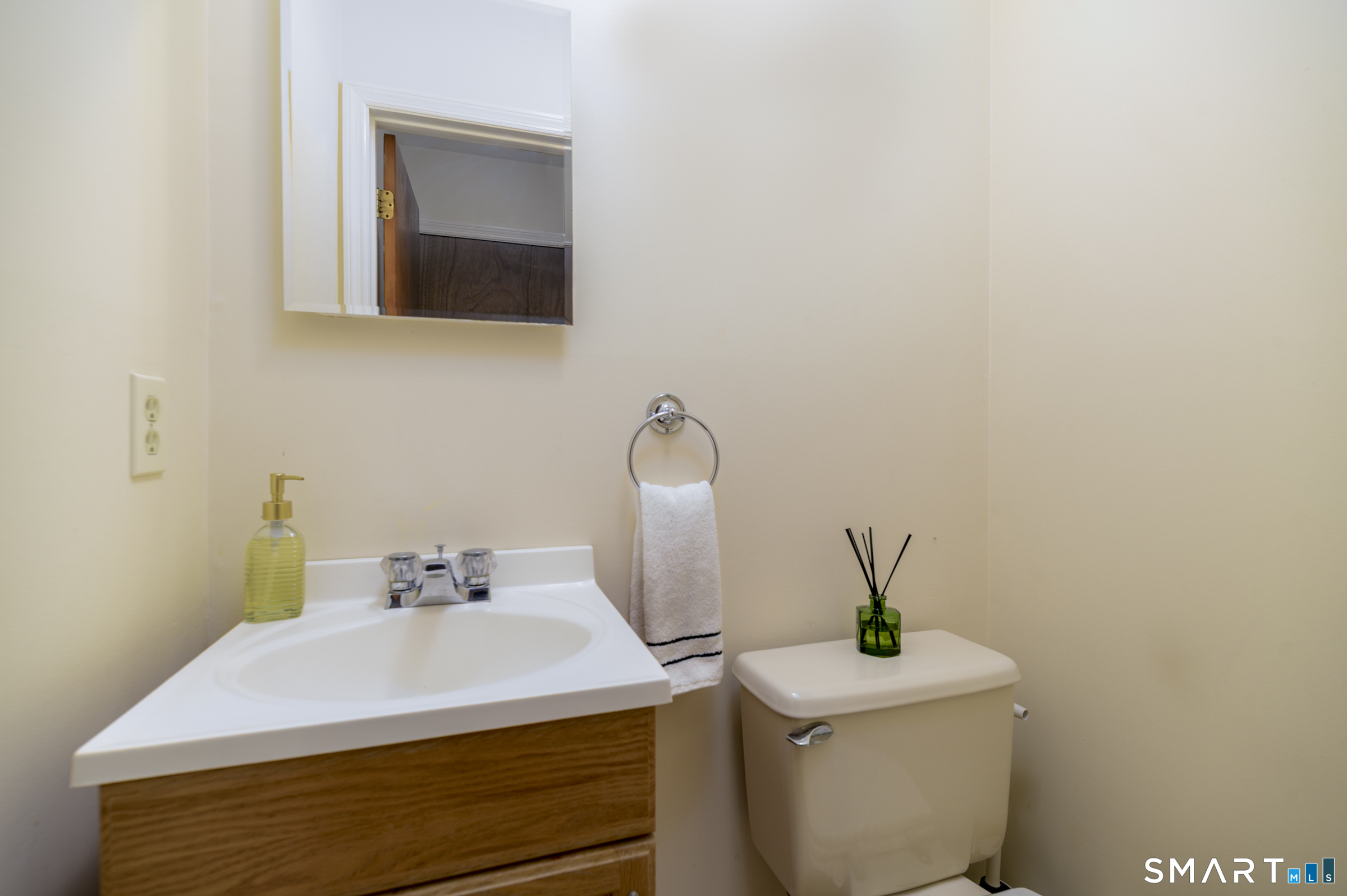55 New Norwalk Road New Canaan, CT 06840 - Photo 23 of 32 2 Bedroom Unit