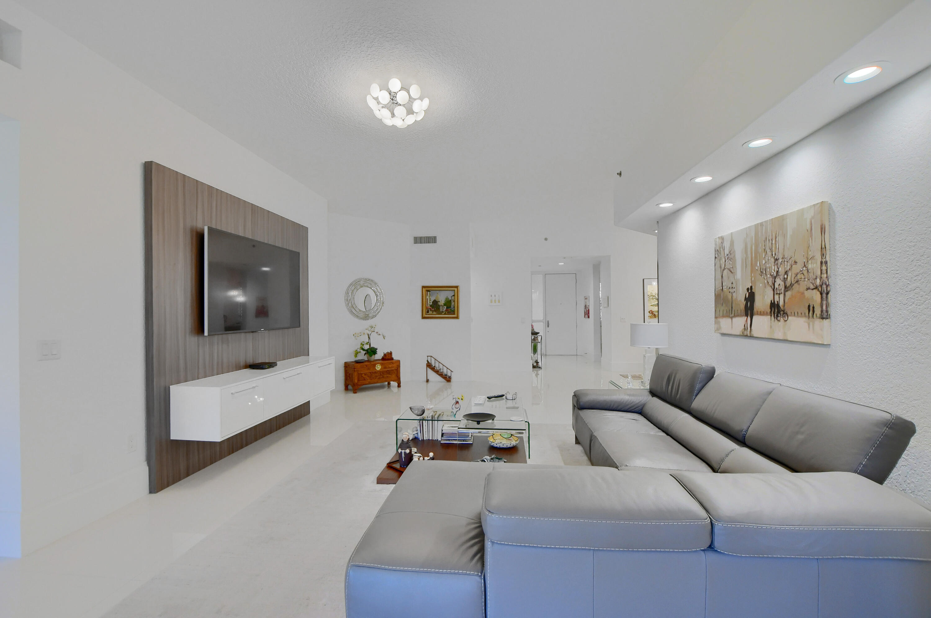 2548 Coco Plum Boulevard, Unit 704 Boca Raton, FL 33496 - Photo 19 of 39 LIVING AREA