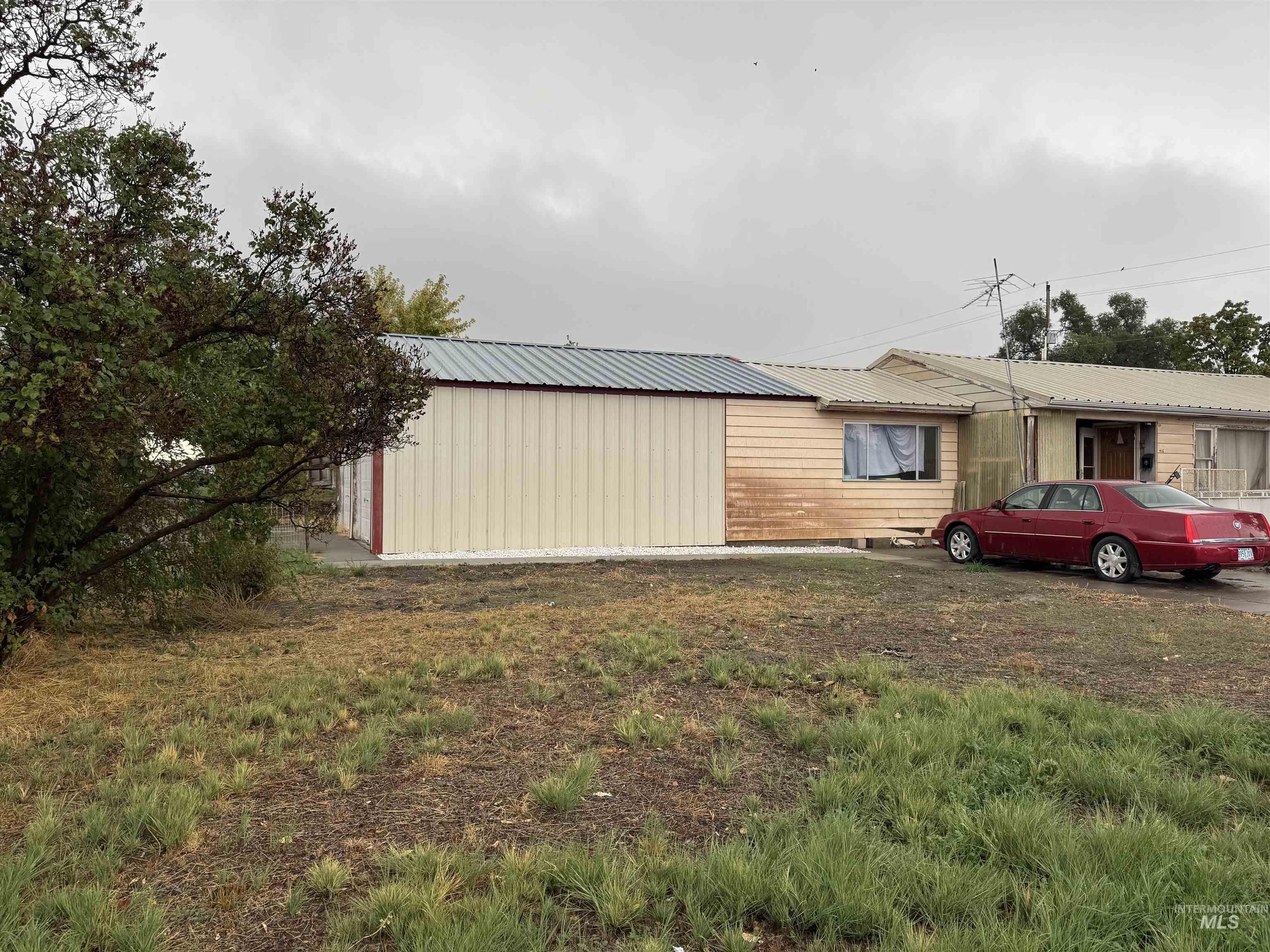 416 North 2nd Street Nyssa, OR 97913 - Photo 12 of 24 View of side of property with a metal roof