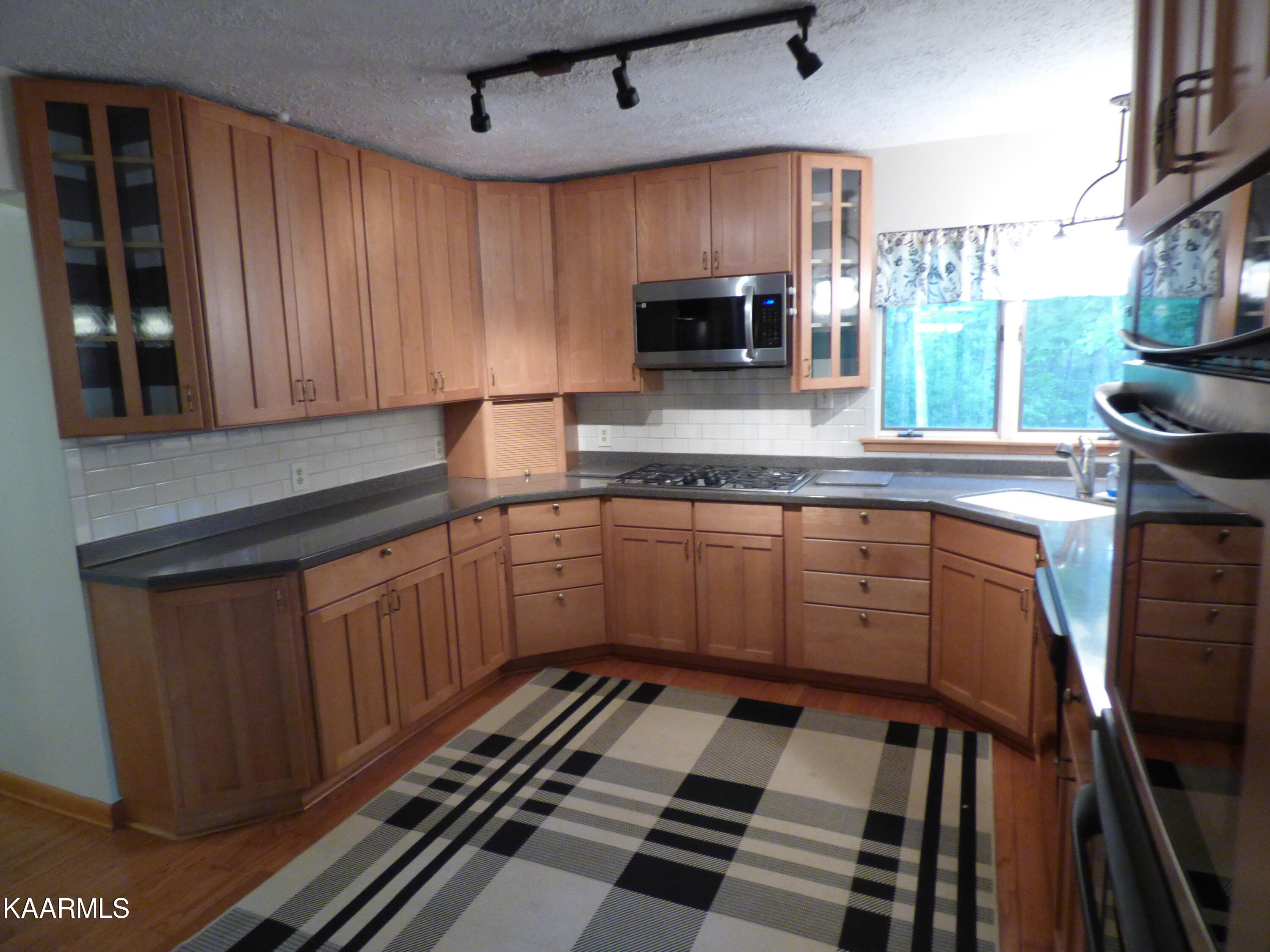 607 Hatler Road Crossville, TN 38555 - Photo 11 of 60 P1070257
