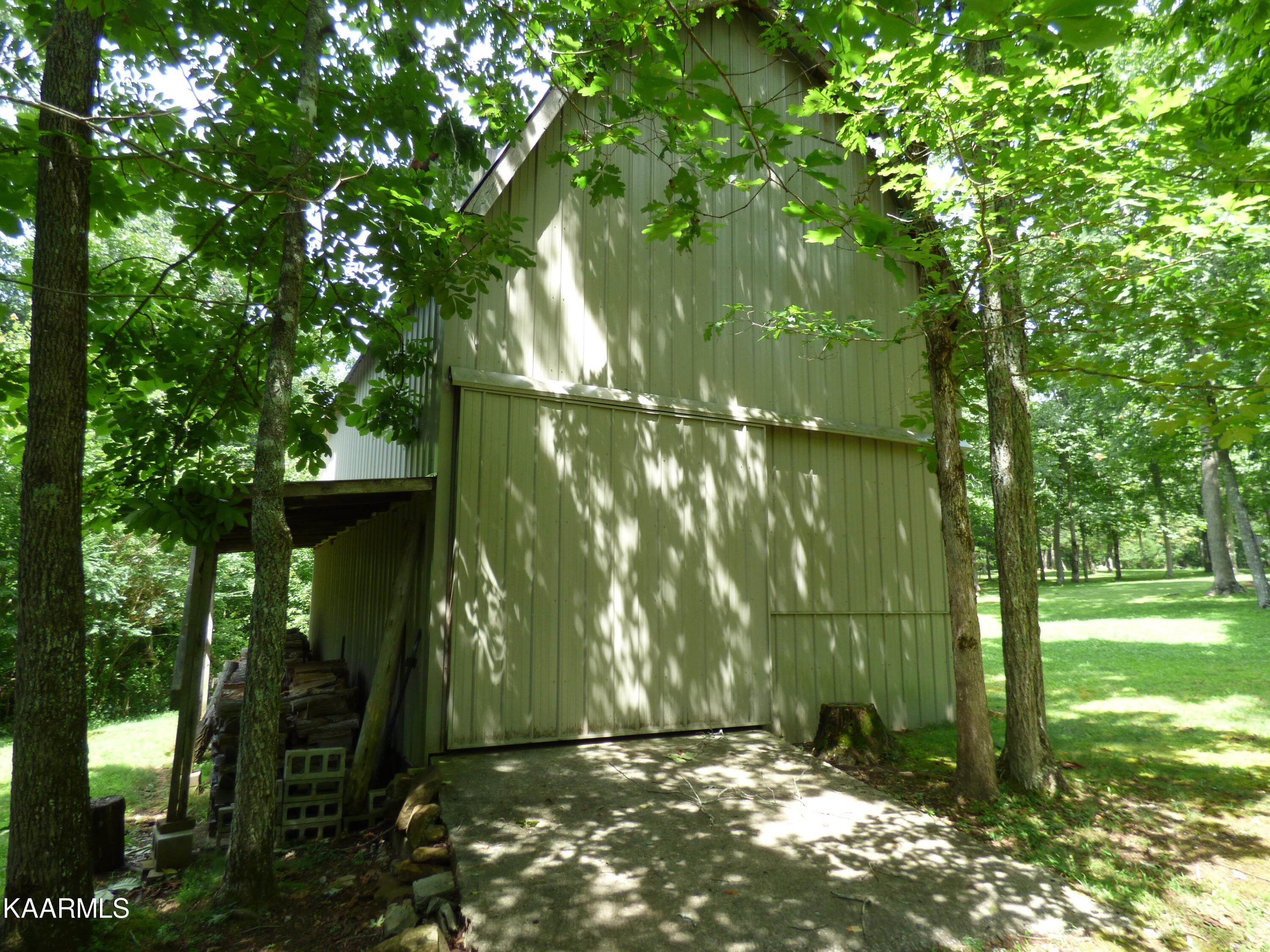 607 Hatler Road Crossville, TN 38555 - Photo 51 of 60 P1070323
