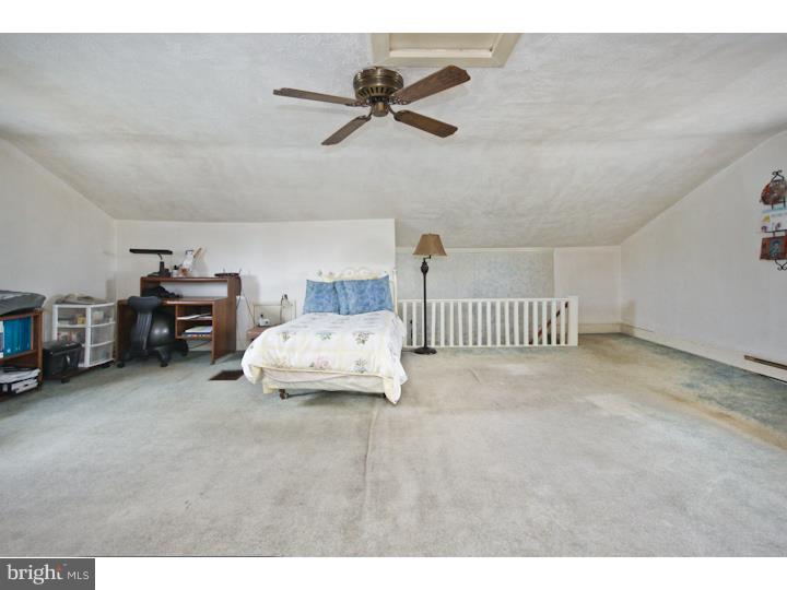 33 Beechwood Road Brookhaven, PA 19015 - Photo 19 of 25 Bedroom 3