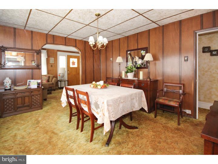 33 Beechwood Road Brookhaven, PA 19015 - Photo 7 of 25 Dining Room
