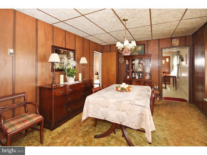 33 Beechwood Road Brookhaven, PA 19015 - Photo 8 of 25 Dining Room