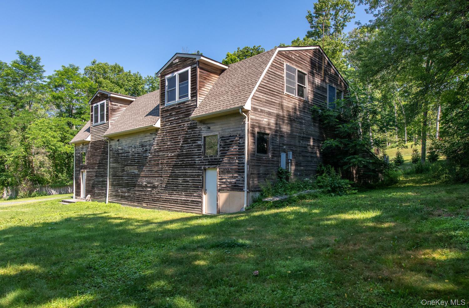 676-678 Oak Summit Road Millbrook, NY 12545 - Photo 4 of 38 So many possibilities