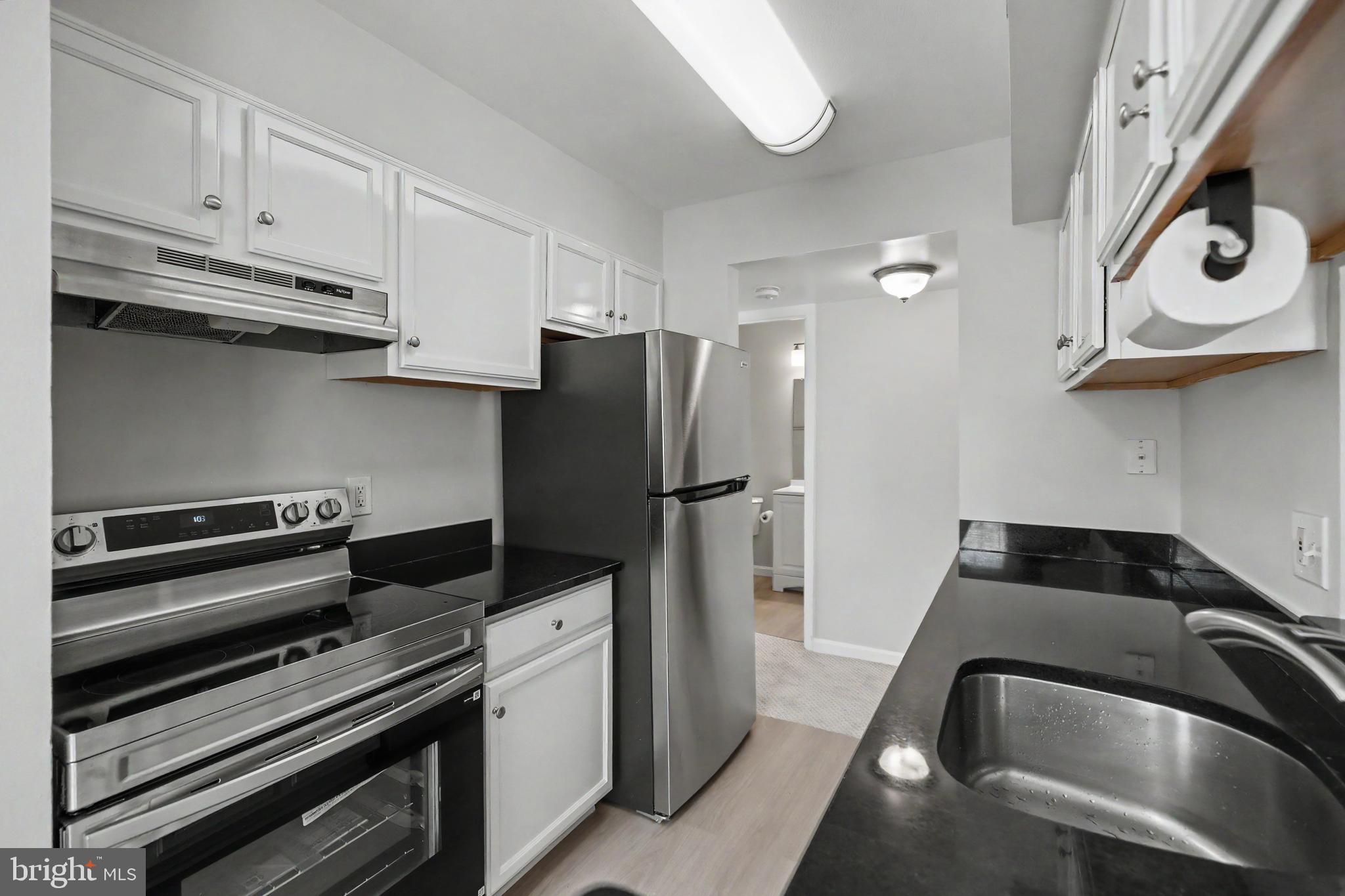1727 Ascot Way, Unit 1727G Reston, VA 20190 - Photo 11 of 33 Gallery Image 11