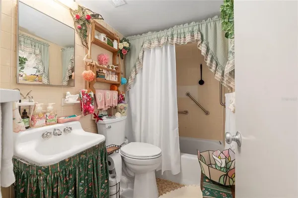 $389,000 | 3710 Northwest 22nd Place, Gainesville, FL 32605