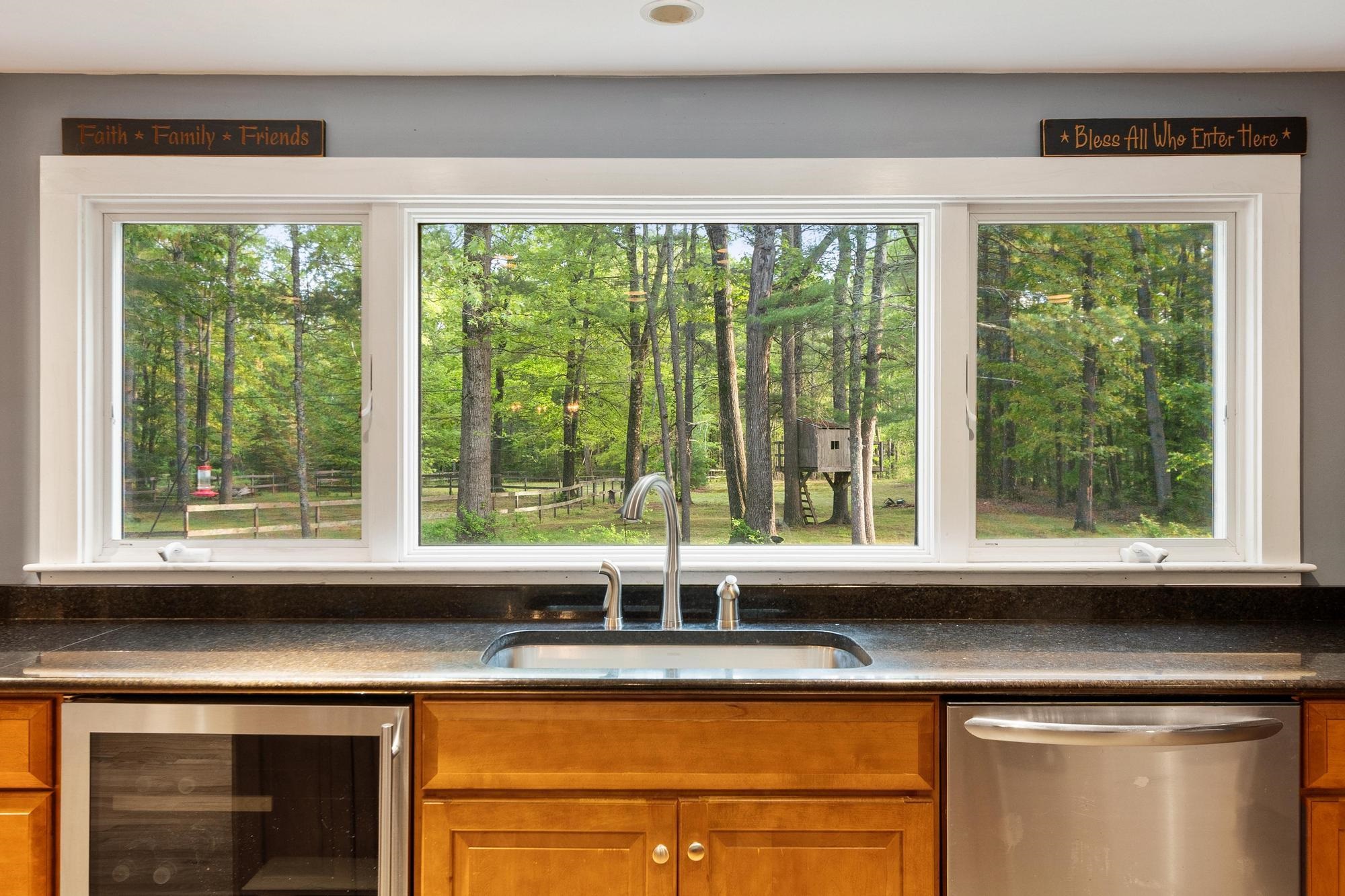 276 S Road Brentwood, NH 03833 - Photo 3 of 40 Gallery Image 3