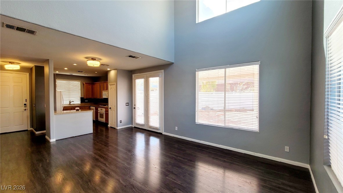 6292 Huntington Ridge Avenue Las Vegas, NV 89139 - Photo 4 of 23