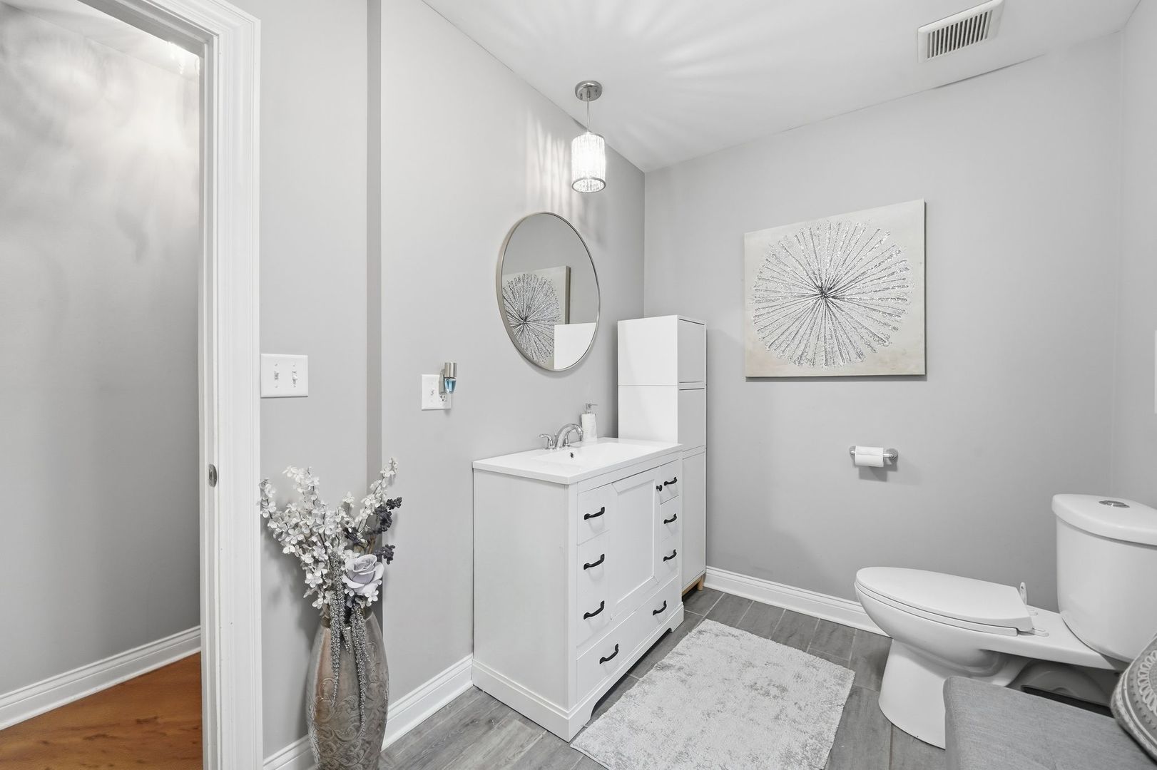 7719 South Rhodes Avenue Chicago, IL 60619 - Photo 12 of 24 Gallery Image 12