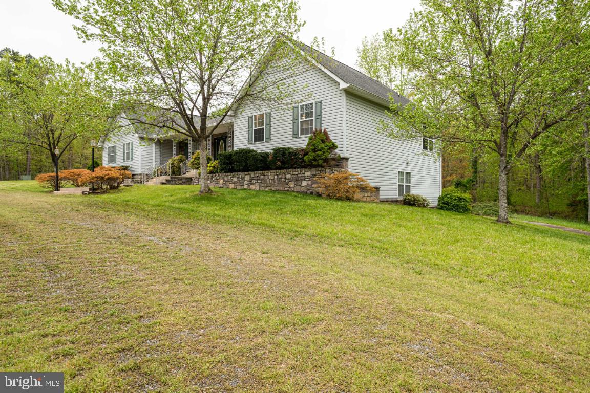 663 Old County Road Mineral, VA 23117 - Photo 17 of 68