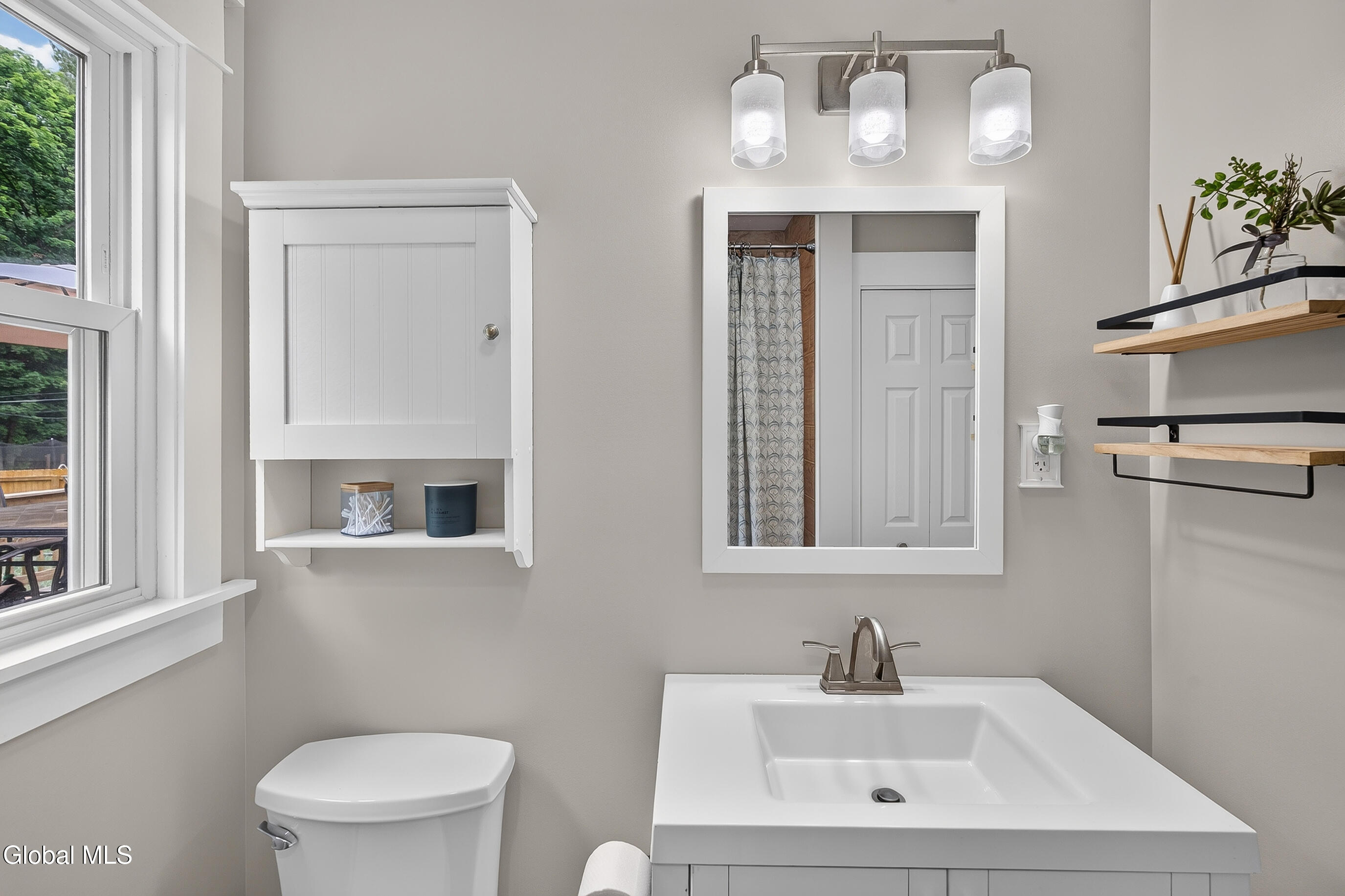 1788 Devendorf Road Rotterdam, NY 12303 - Photo 14 of 27 040-1788-Devendorf-Road-Rotterdam-NY-123