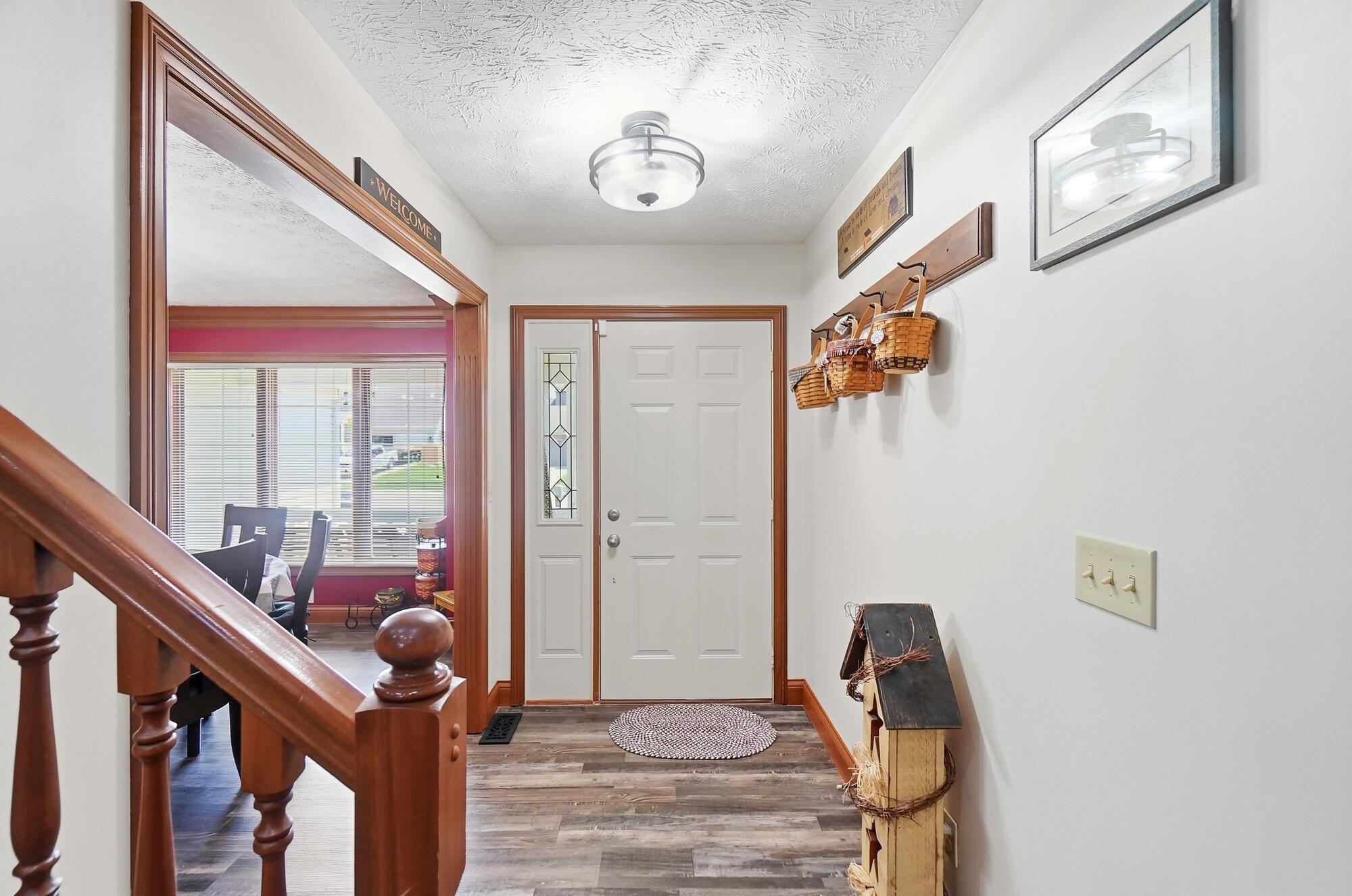 1126 Kingsgate Road Springfield, OH 45503 - Photo 16 of 89 013