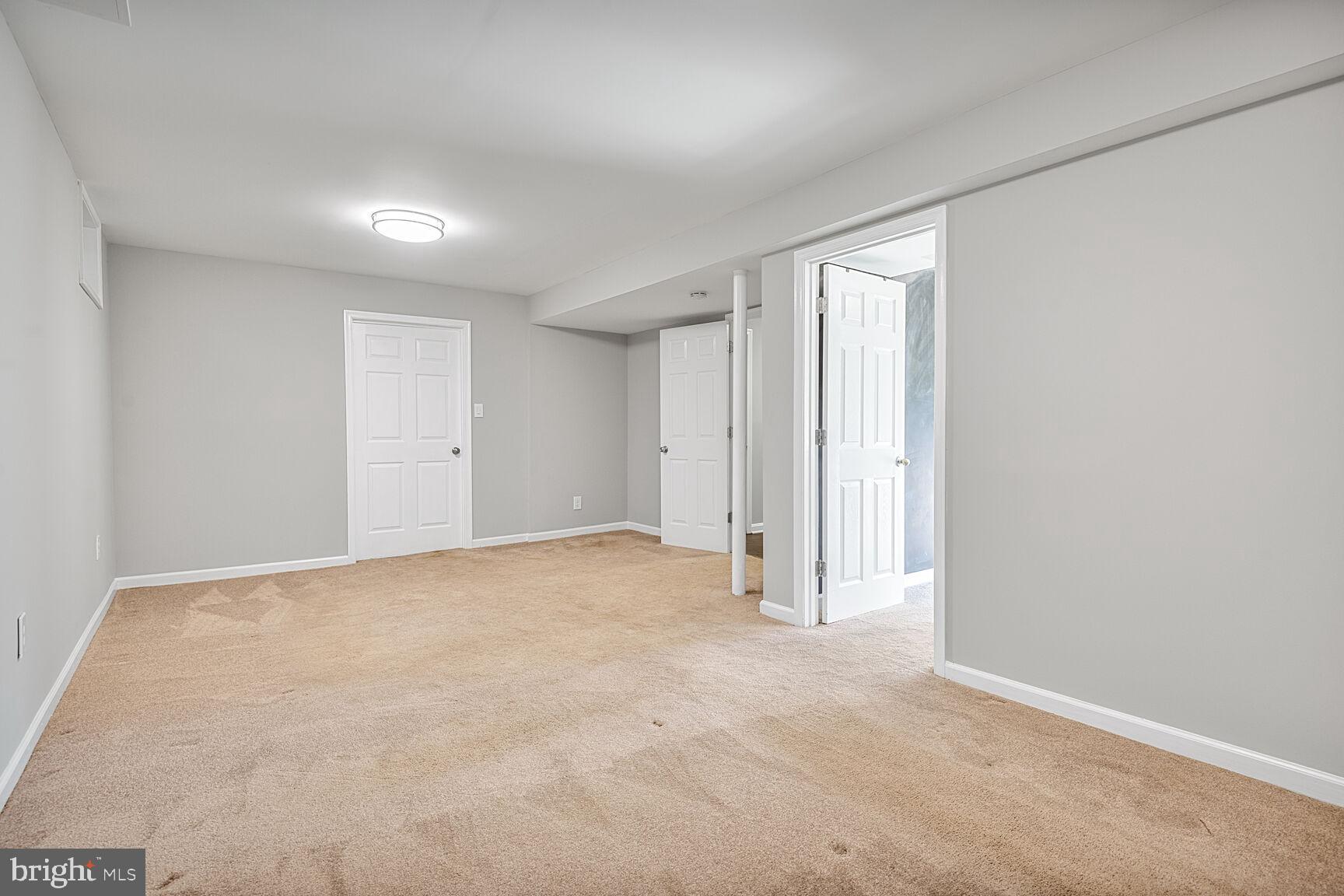 6141 Telegraph Road Alexandria, VA 22310 - Photo 16 of 22 Family Room