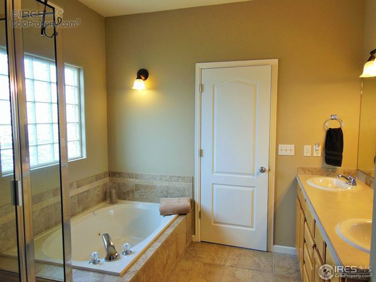 6315 West 13th St Road Greeley, CO 80634 - Photo 11 of 25 Master Bath