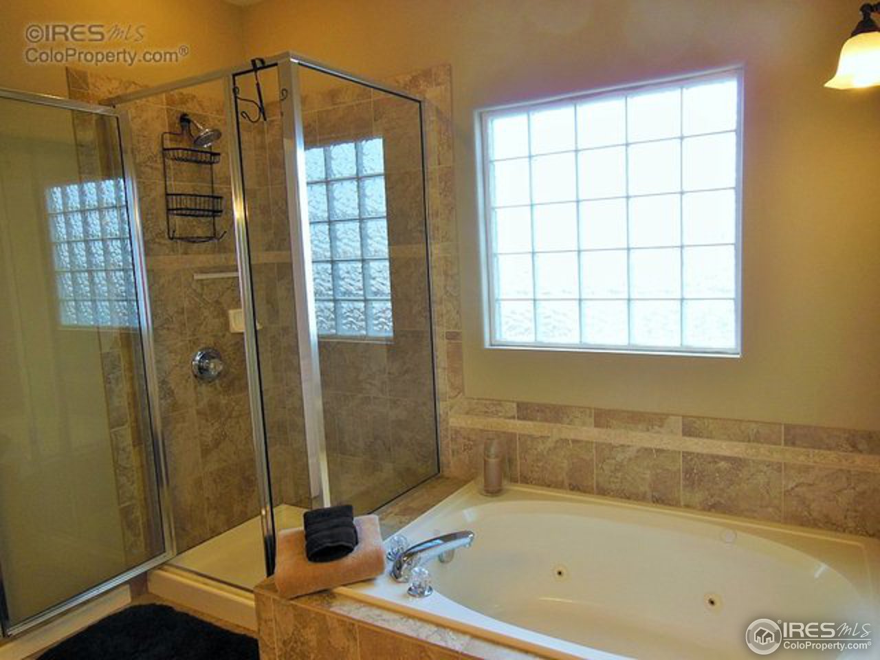 6315 West 13th St Road Greeley, CO 80634 - Photo 12 of 25 Master Jetted Tub