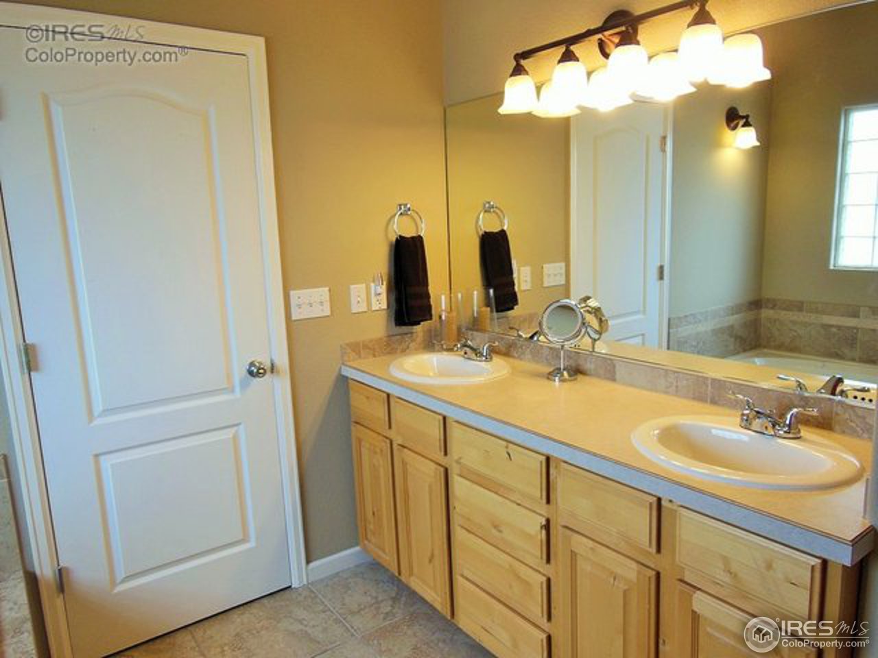 6315 West 13th St Road Greeley, CO 80634 - Photo 13 of 25 Master Bath