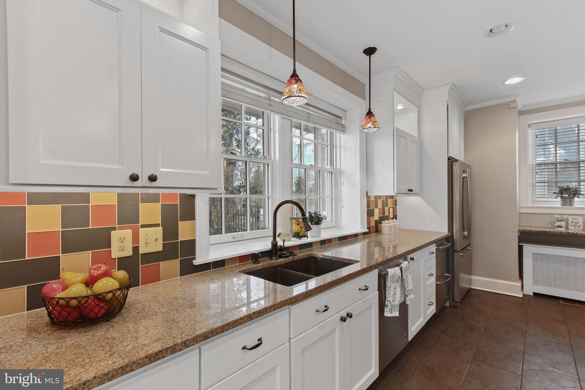 608 Somerset Road Baltimore, MD 21210 - Photo 18 of 57
