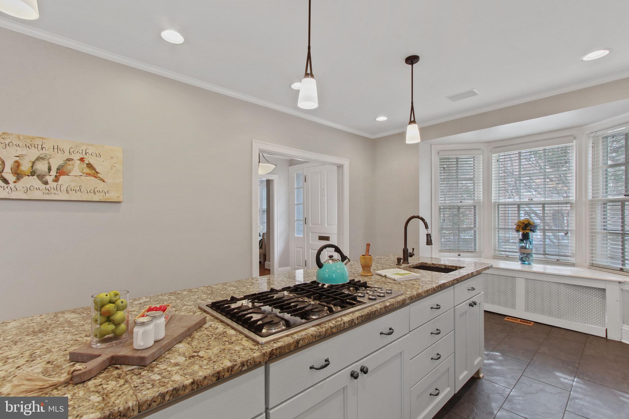 608 Somerset Road Baltimore, MD 21210 - Photo 20 of 57