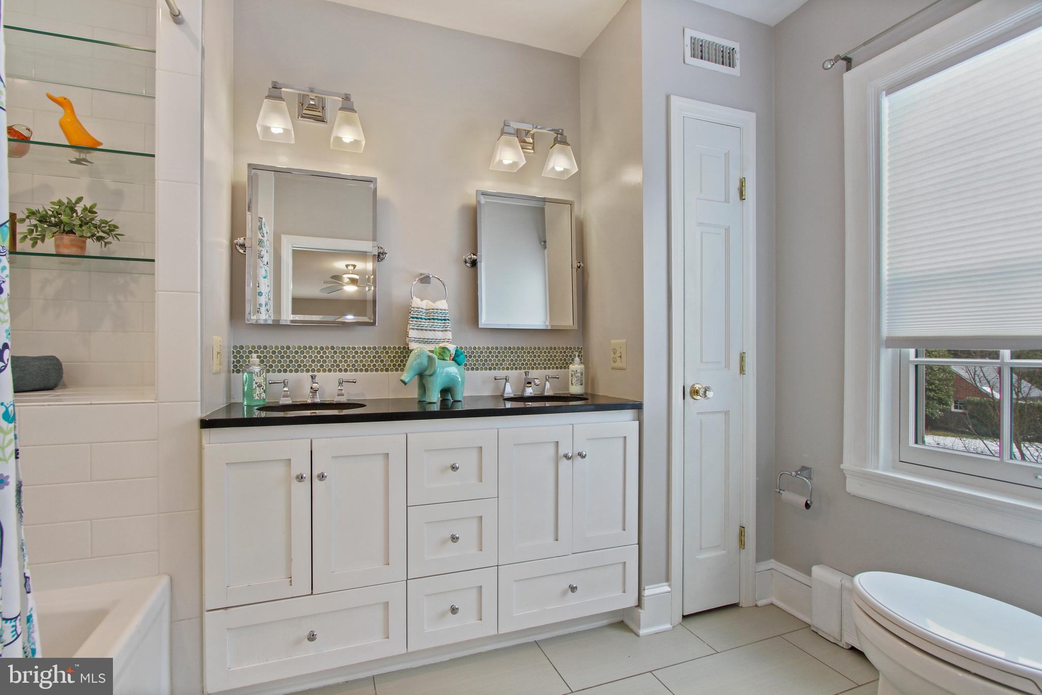 608 Somerset Road Baltimore, MD 21210 - Photo 34 of 57
