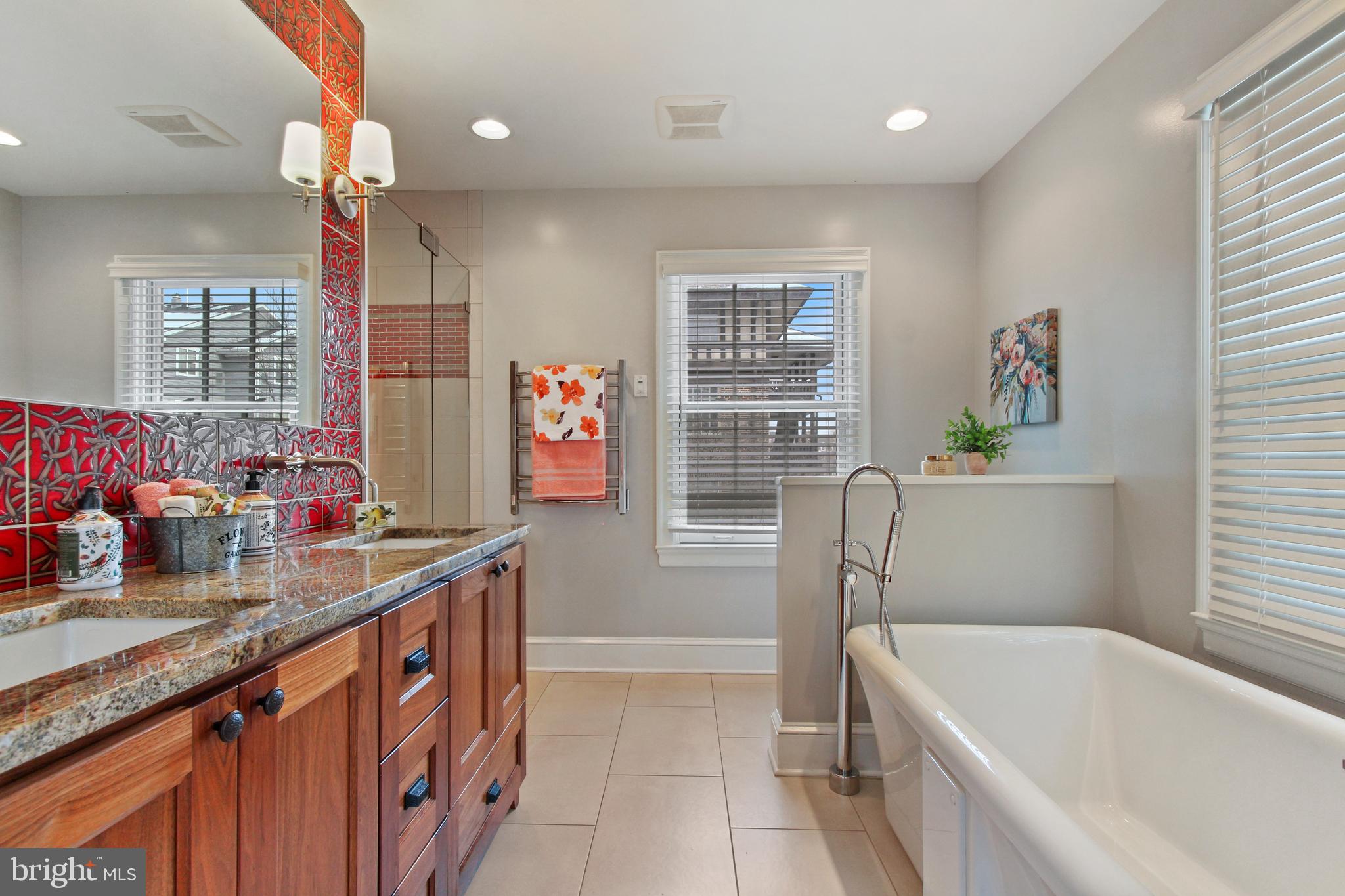 608 Somerset Road Baltimore, MD 21210 - Photo 38 of 57 Primary ensuite