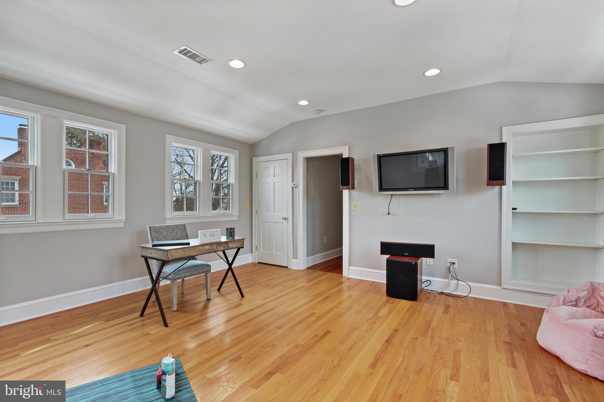 608 Somerset Road Baltimore, MD 21210 - Photo 47 of 57