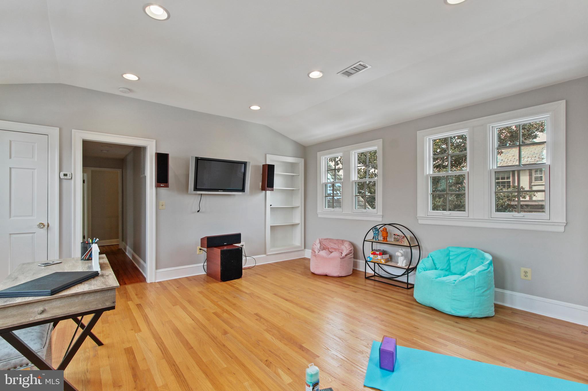 608 Somerset Road Baltimore, MD 21210 - Photo 48 of 57